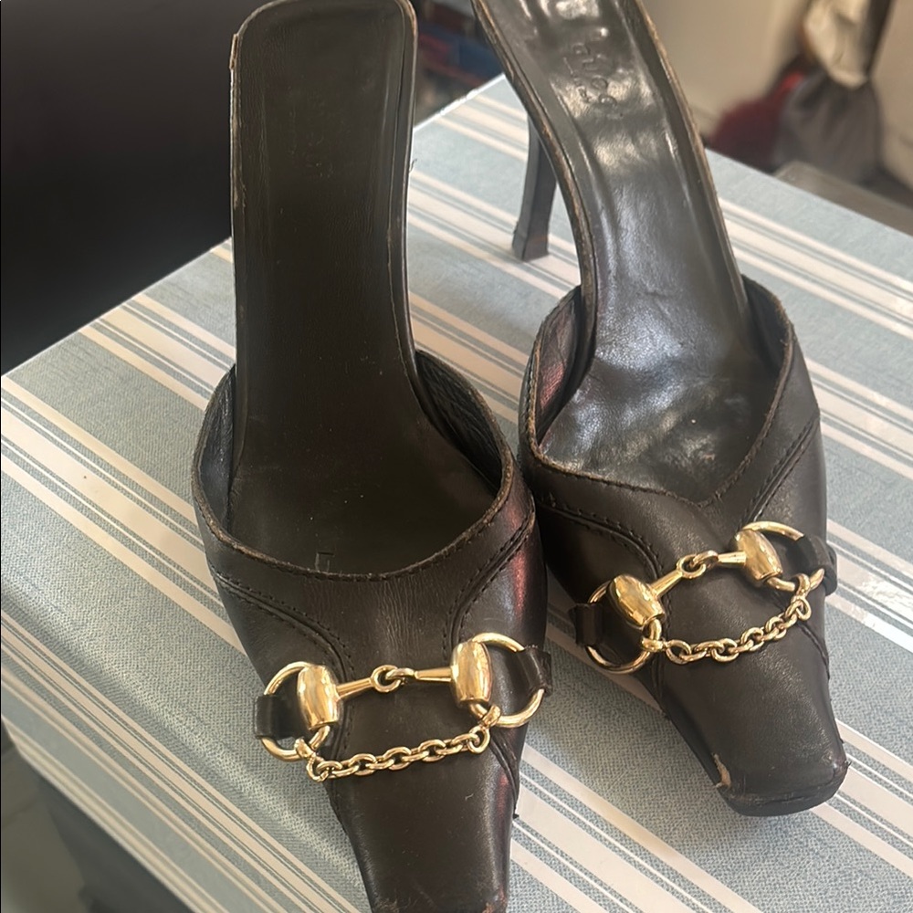 Gucci Black Heels with Silver Chain Accent